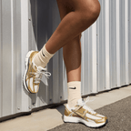 Zoom Vomero 5 'Oro Metalizado' para mujer