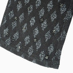 Pantalón de mezclilla apilado con pedrería King para mujer