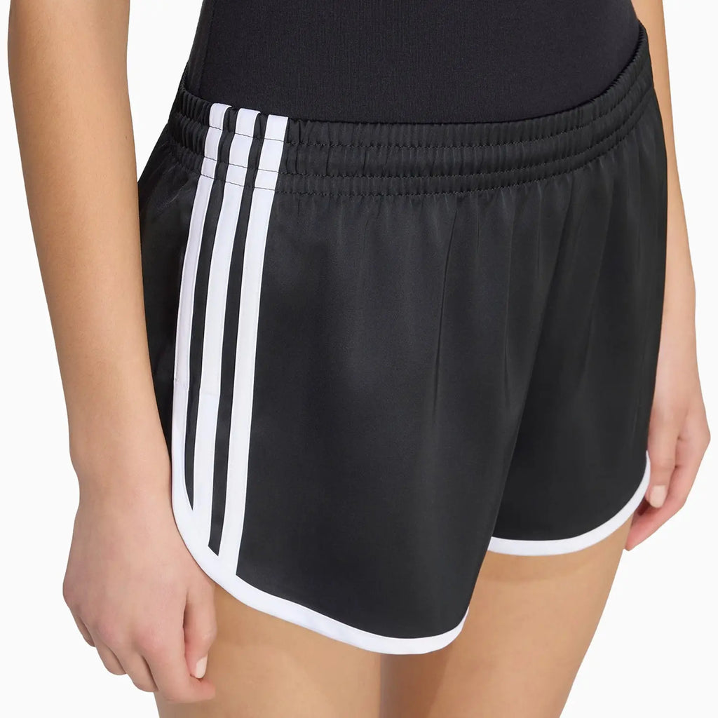 Conjunto de camiseta y shorts de 3 franjas para mujer