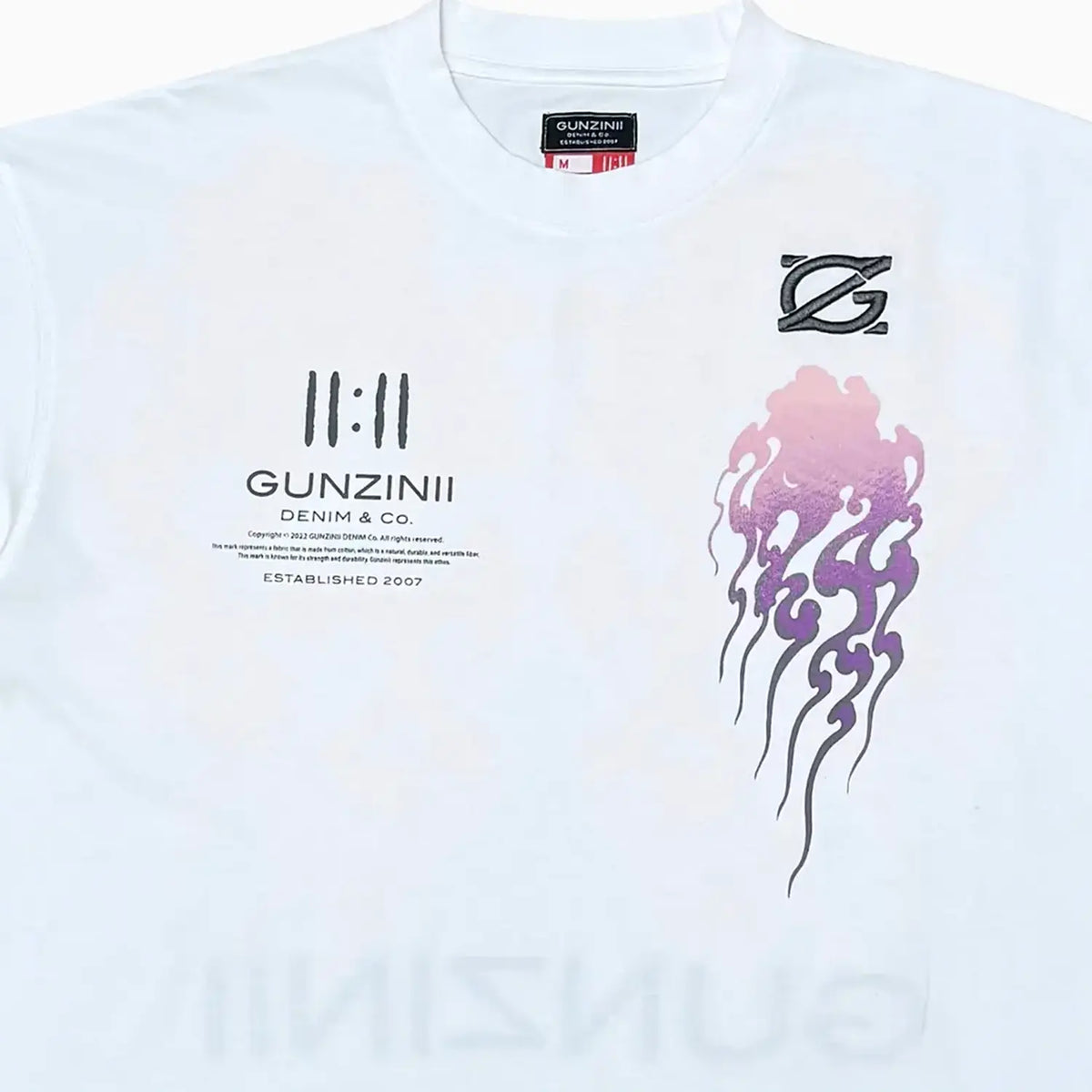 T-shirt teint en pièce effet flammé pour homme