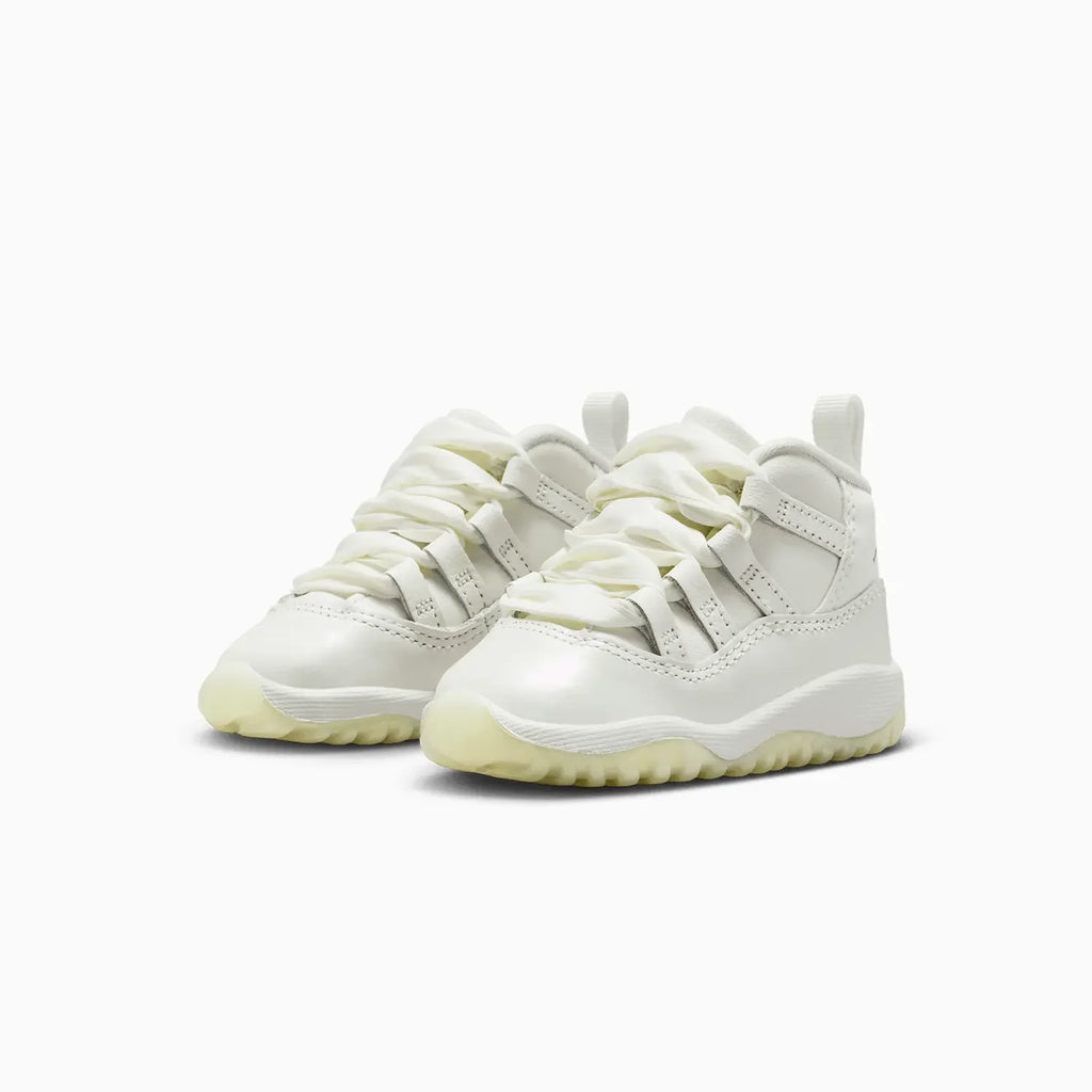 Air Jordan 11 Retro 'Pearl' para niños pequeños