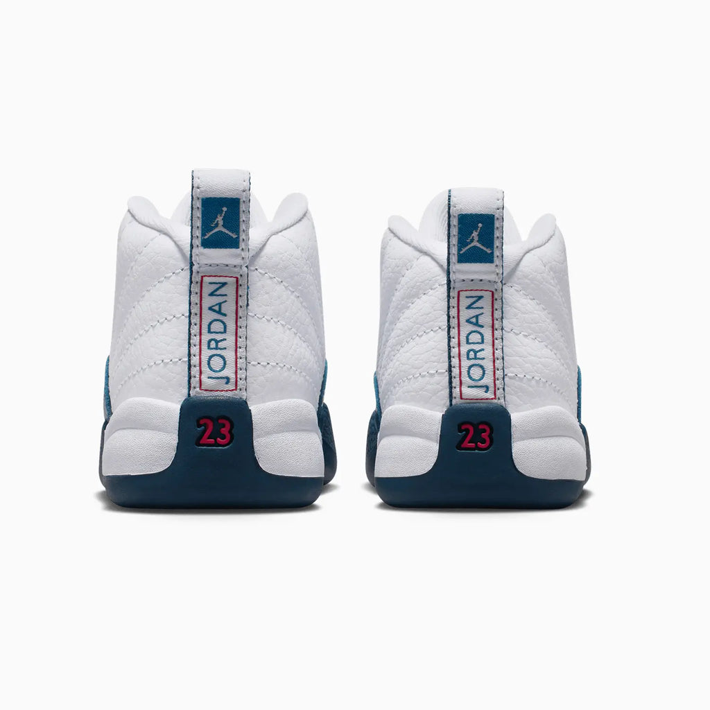 Air Jordan 12 Retro 'French Blue' para niños pequeños