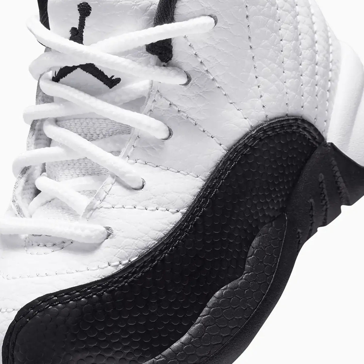 Air Jordan 12 Retro 'Taxi' para niños pequeños