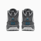 Air Jordan 9 Retro 'Flint Grey' para bebés