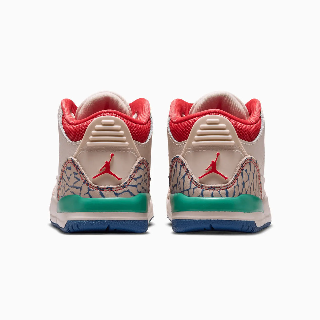 Jordan 3 Retro 'Tiza y Azul Verdadero' para niños pequeños