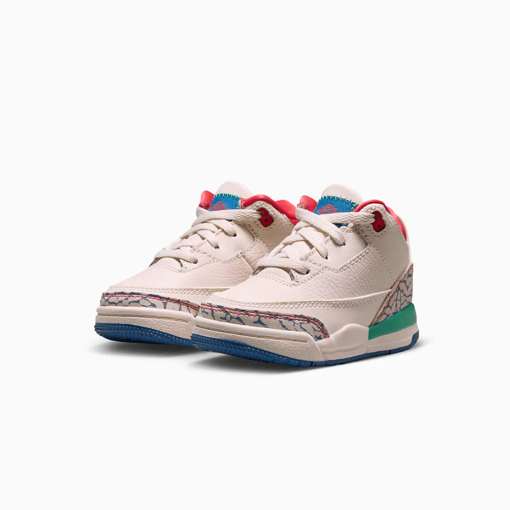 Jordan 3 Retro 'Tiza y Azul Verdadero' para niños pequeños