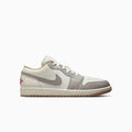 Air Jordan 1 Low de hombre 'Sail Fire Red College Grey'