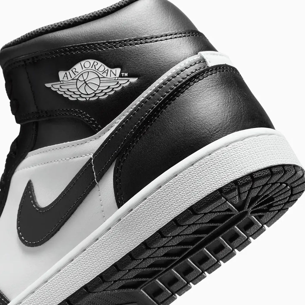 Air Jordan 1 Mid para hombre 'Off Noir Toe'