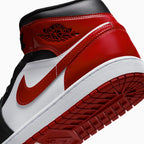 Air Jordan 1 Mid SE 'Patent Bred Toe' pour homme