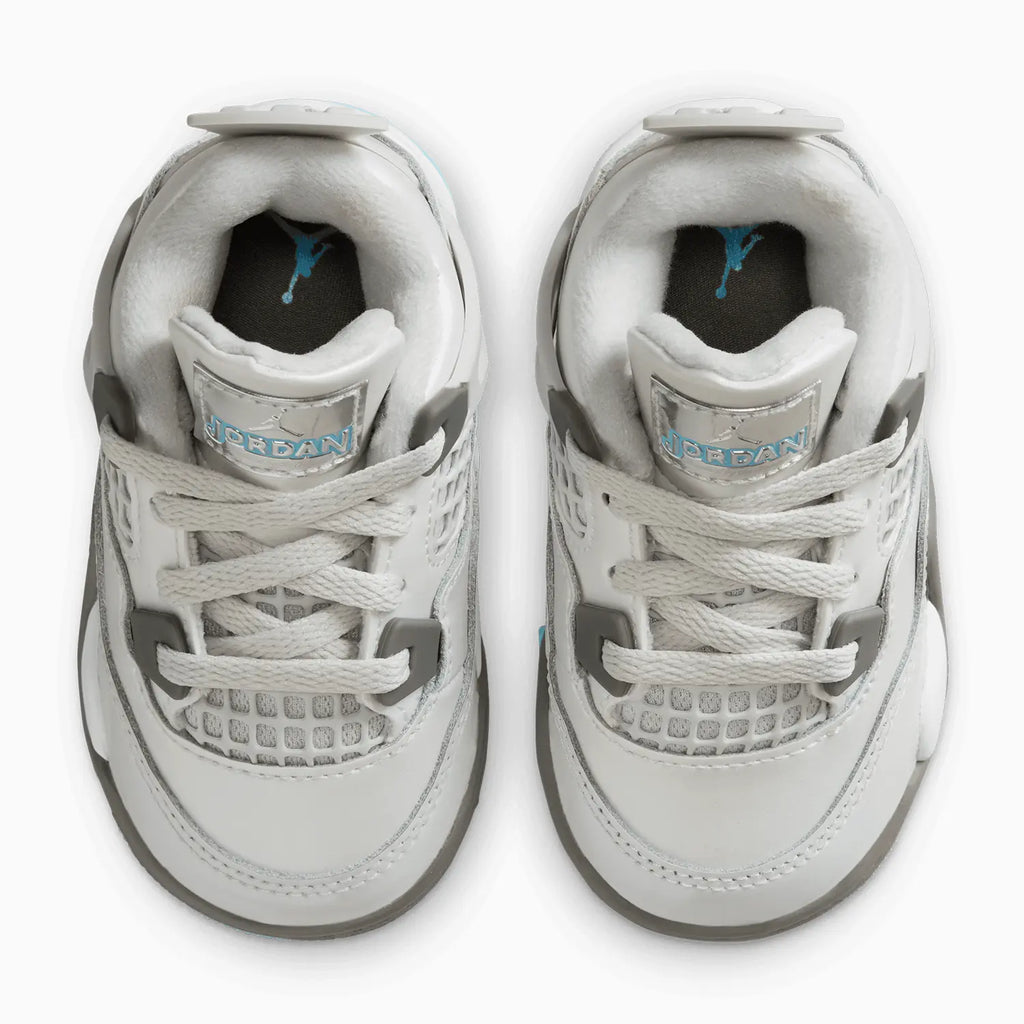 Air Jordan 4 Retro 'Blue Chill' para niños pequeños