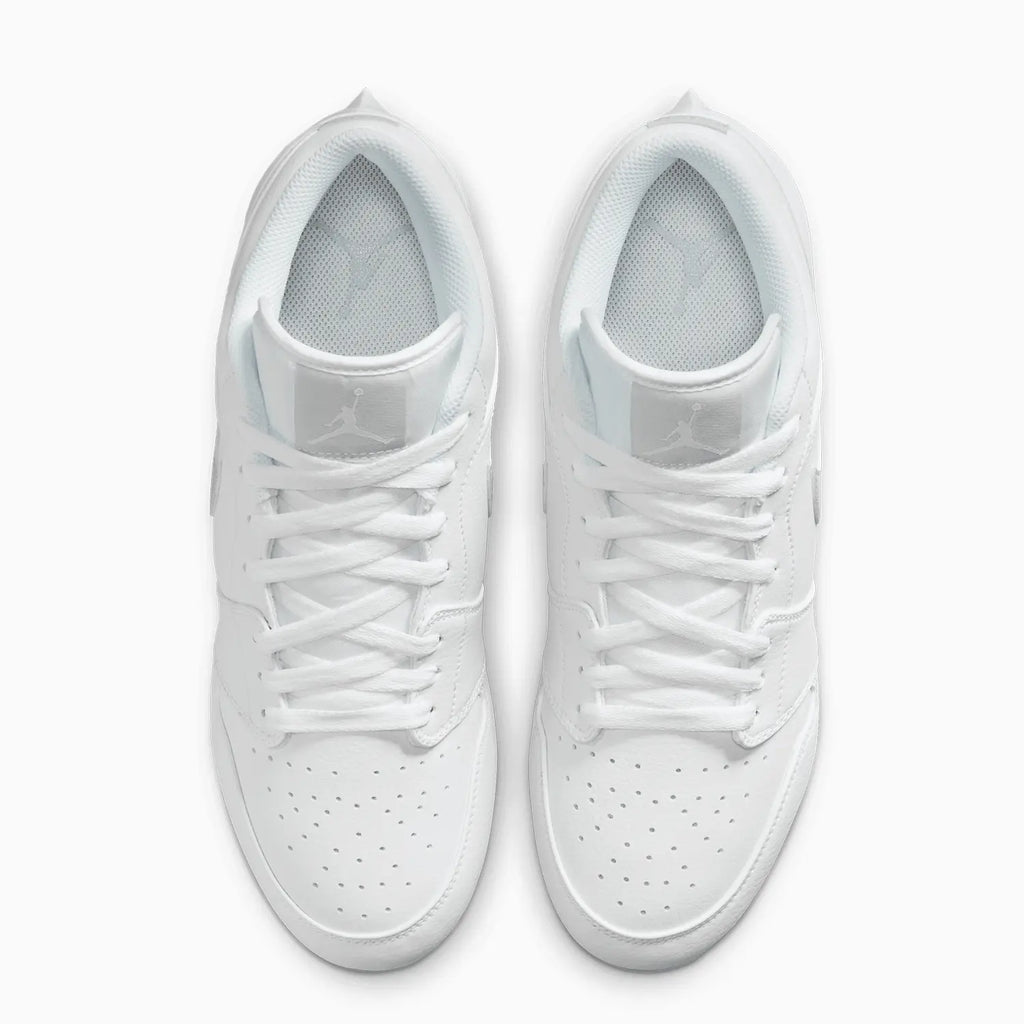 Chaussure de football Jordan 1 Low TD pour homme « White Grey Fog »