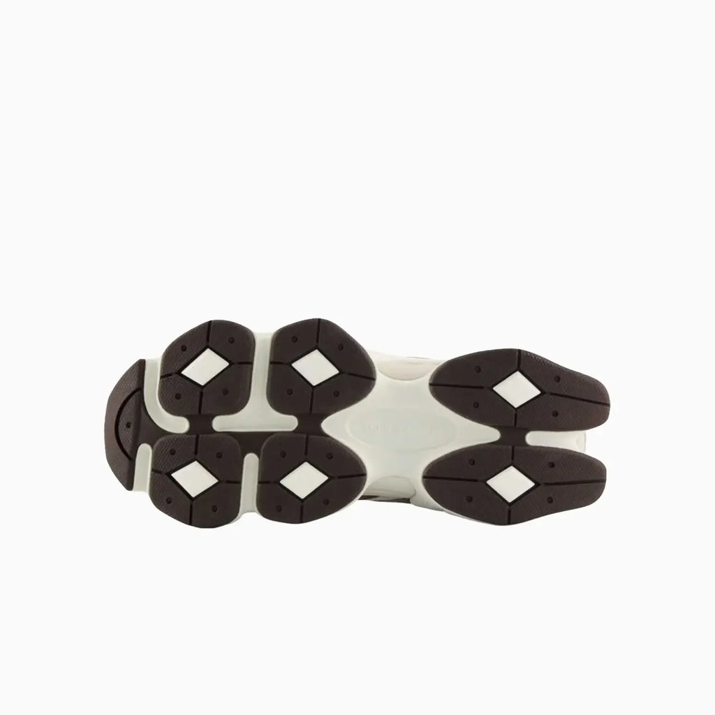9060 'Thunder Brown'