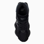 9060 « Triple Black »
