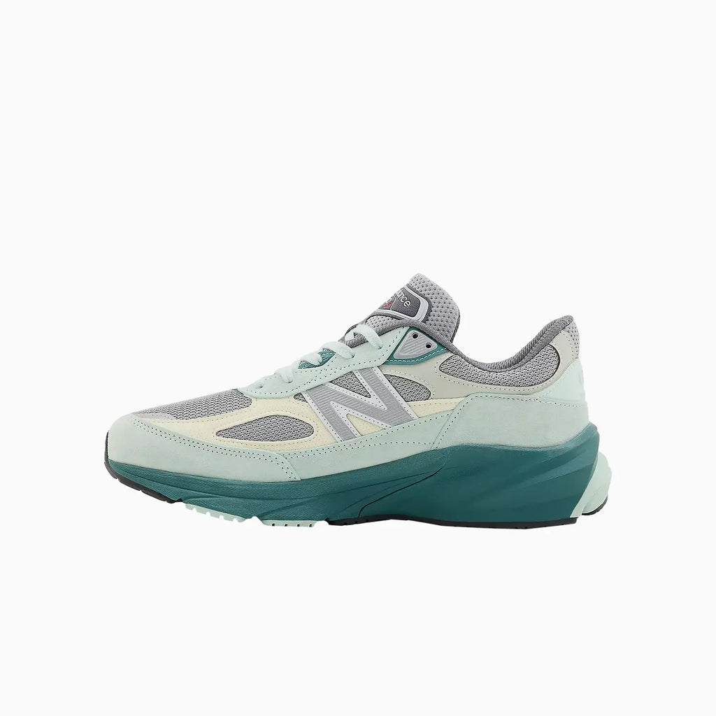990V6 Made In USA 'Community Mint'