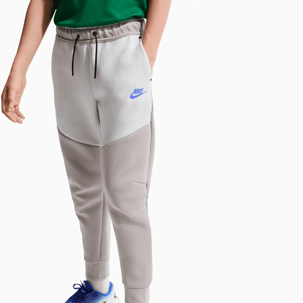 Survêtement de sport en Tech Fleece Windrunner pour enfant