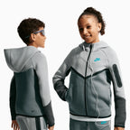 Survêtement de sport en Tech Fleece Windrunner pour enfant