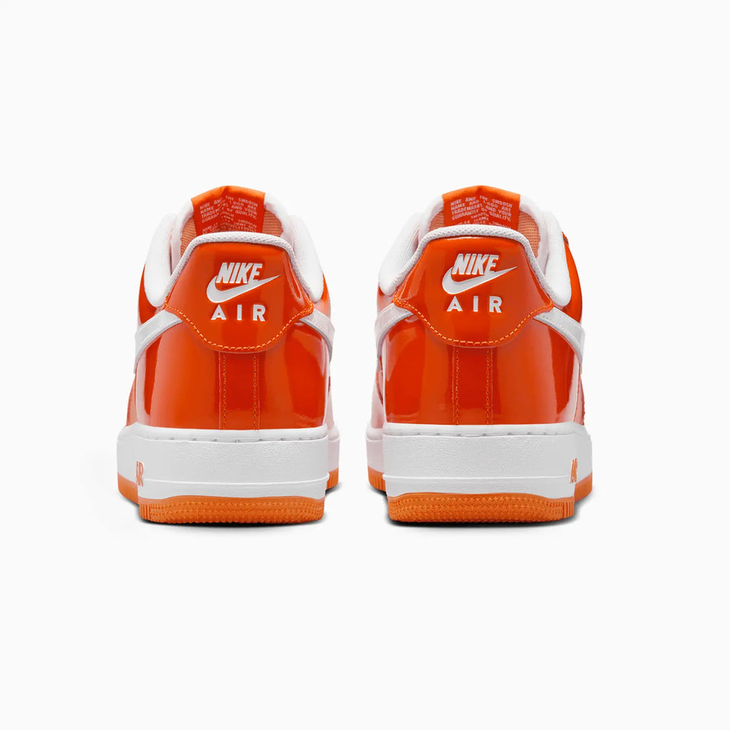 Air Force 1 07 LV8 pour homme « Orange White Patent »