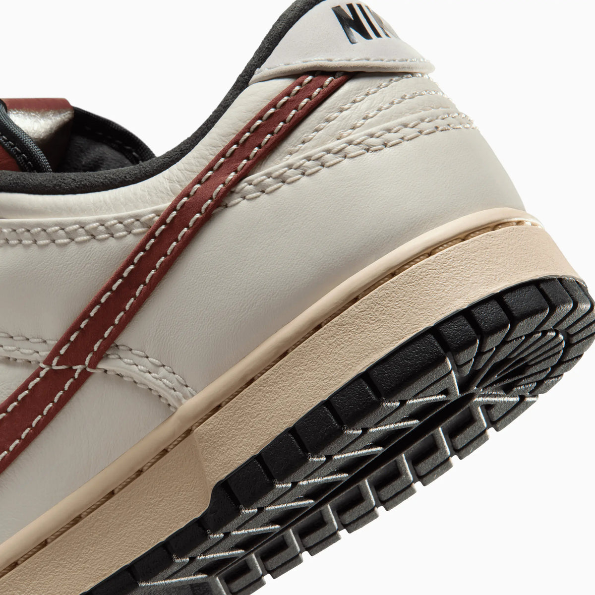 Men's Dunk Low 'Dark Pony Soft Pearl'