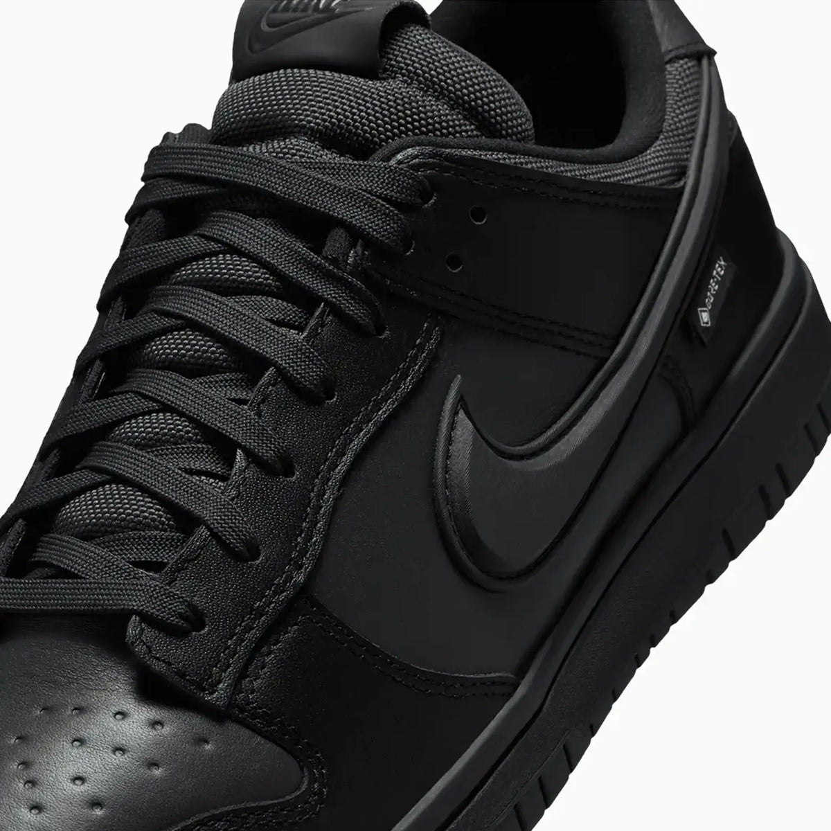 Dunk Low Gore-Tex 'Triple Black' para hombre
