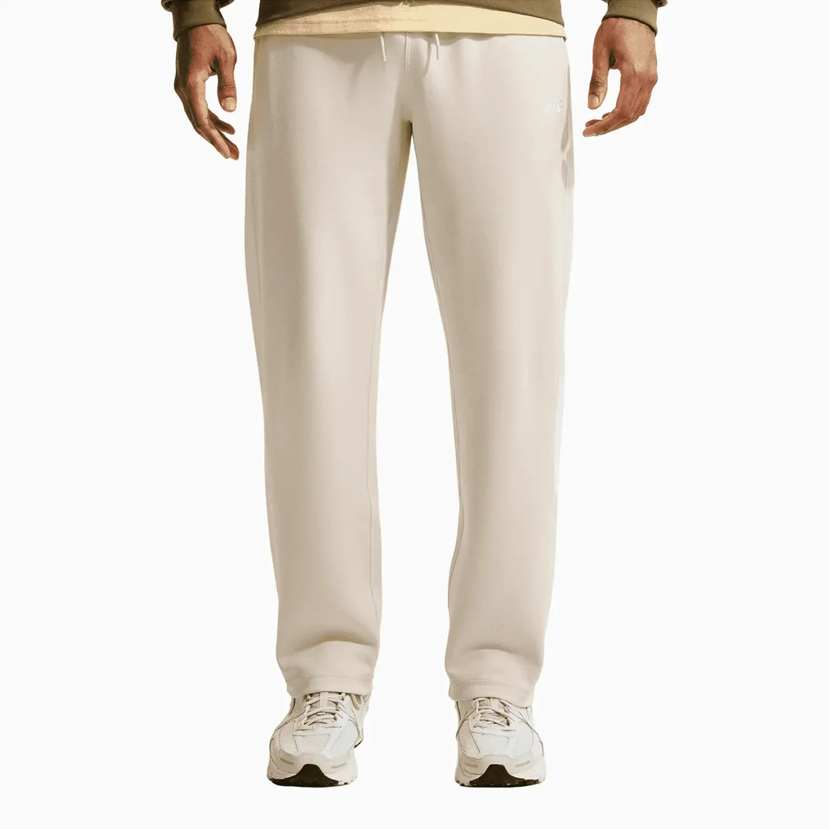 Men's Sportswear Club Outfit