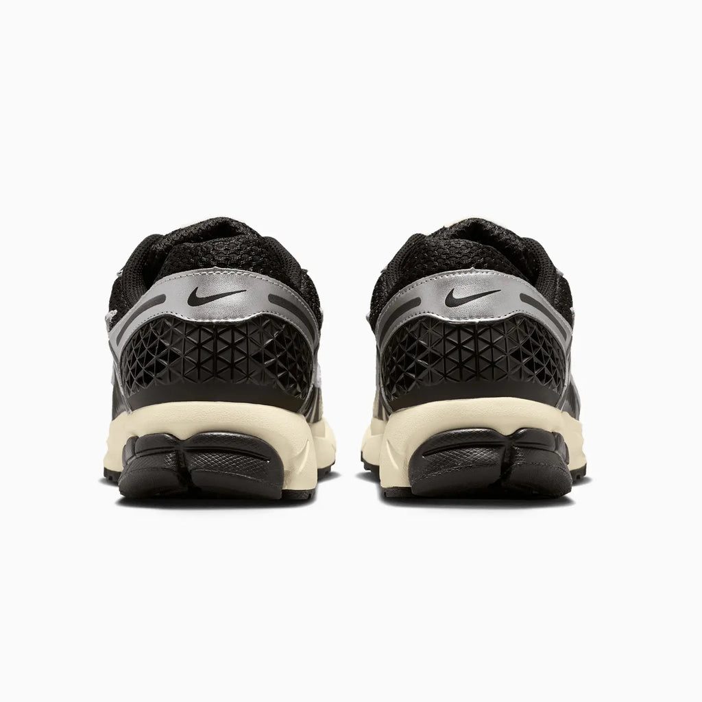 Zoom Vomero 5 de hombre 'Black Chrome'