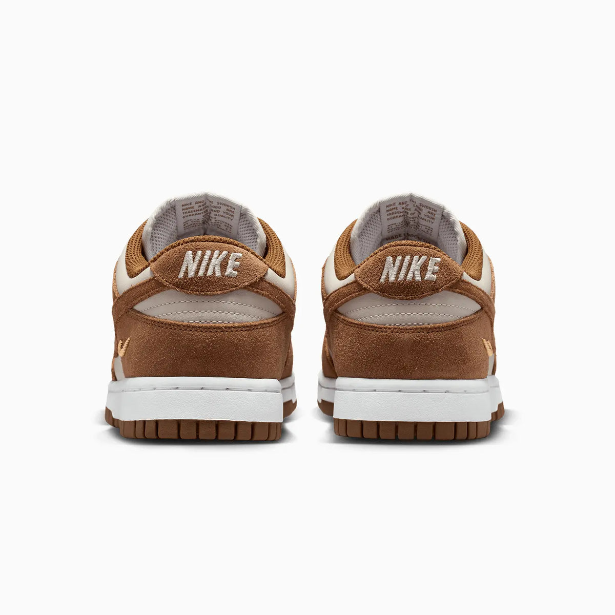 Dunk Low Suede Femme « Light British Tan Cream »