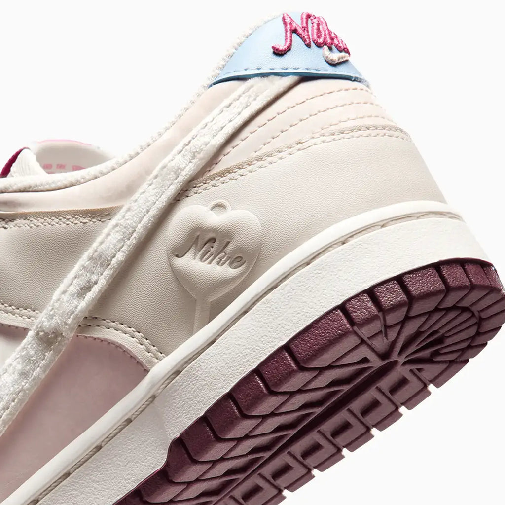 Women's Dunk Low 'Valentine's Day'