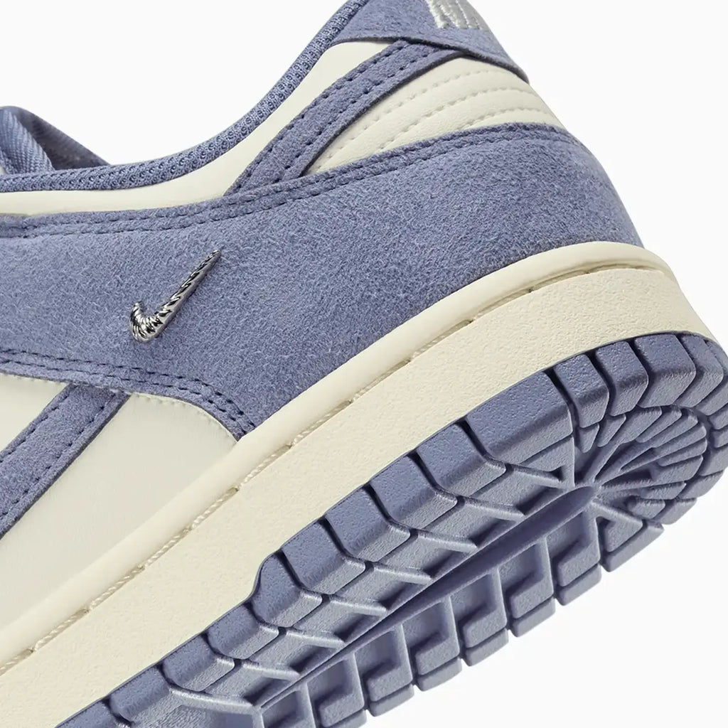 Dunk Low de mujer 'World Indigo Mini Swoosh'