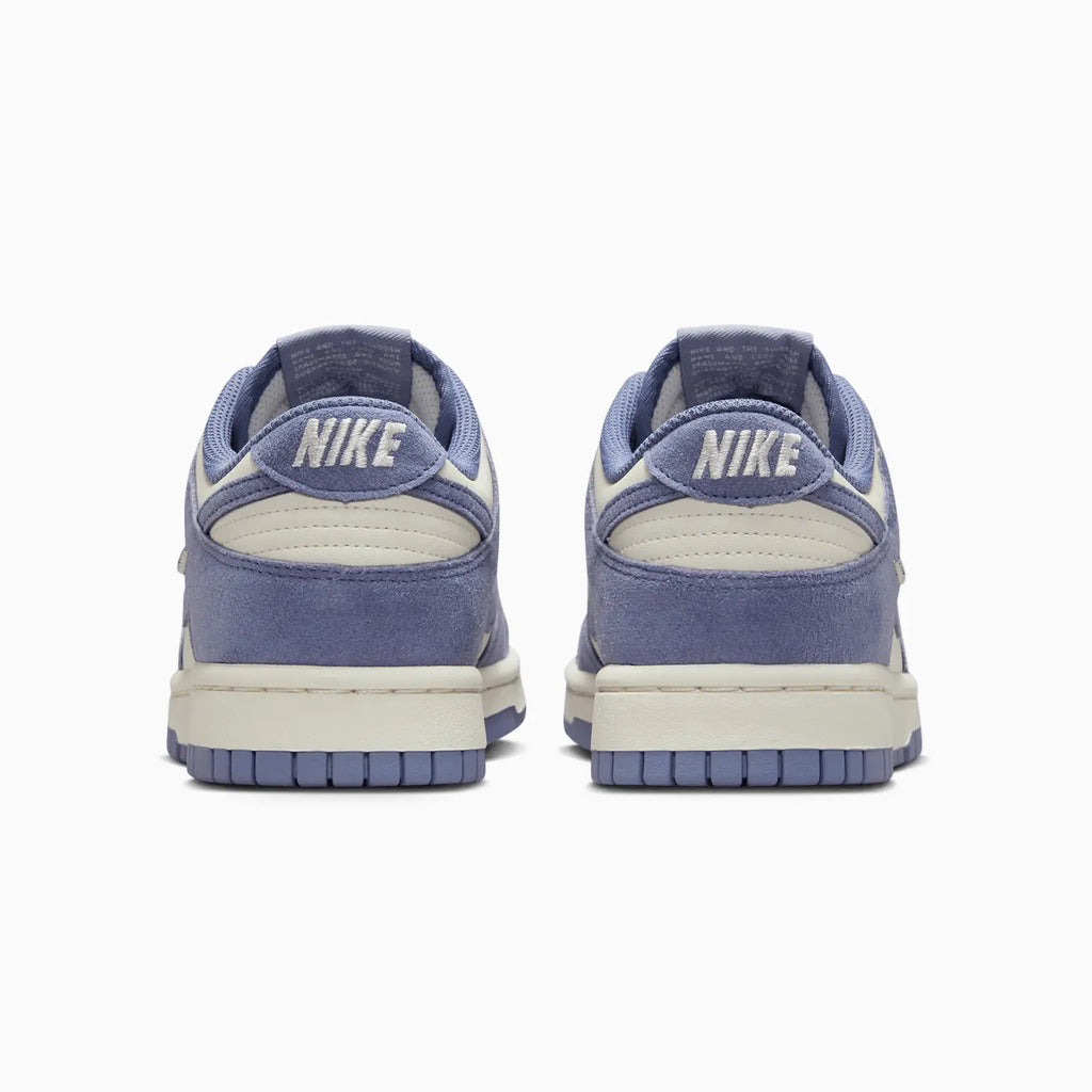 Dunk Low de mujer 'World Indigo Mini Swoosh'