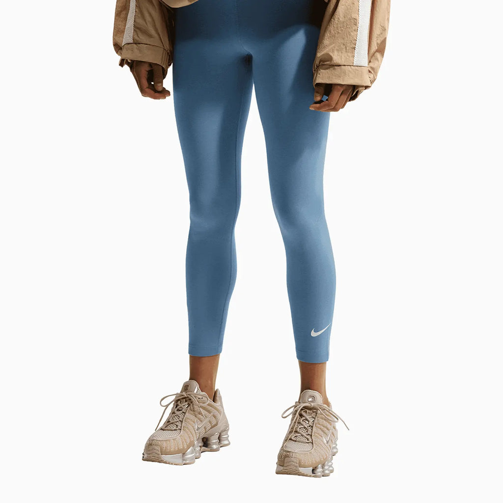 Conjunto esencial de ropa deportiva para mujer