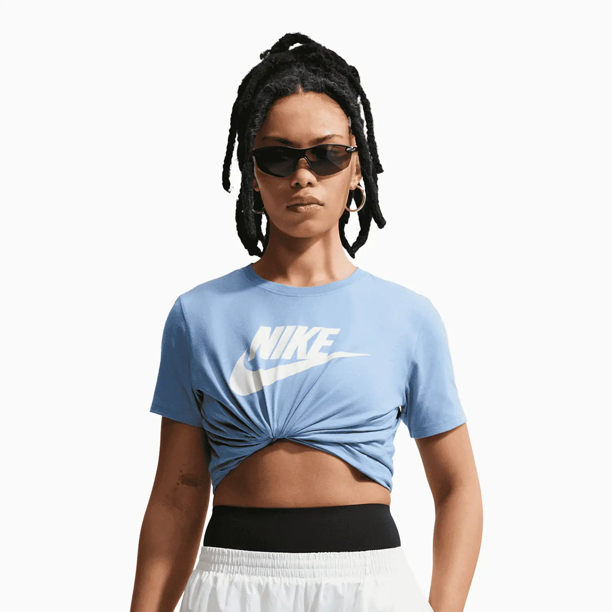 Women's Sportswear Essentials Outfit
