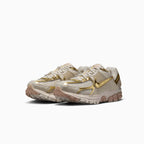 Zoom Vomero 5 'Oro Metalizado' para mujer