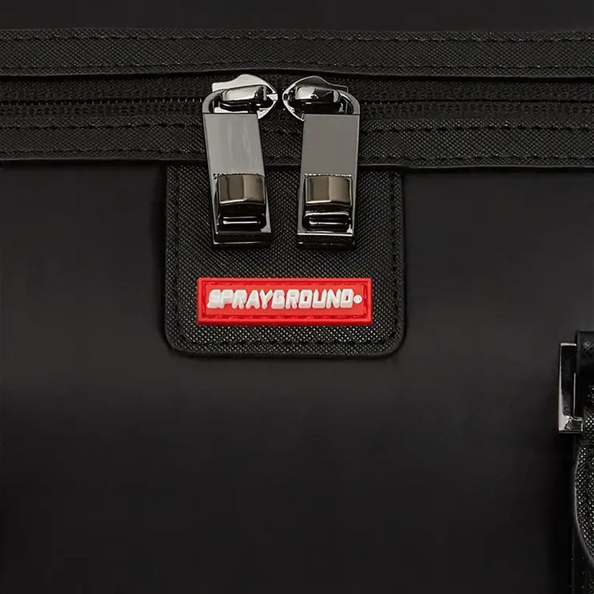 Sac de voyage noir en nylon matelassé à carreaux