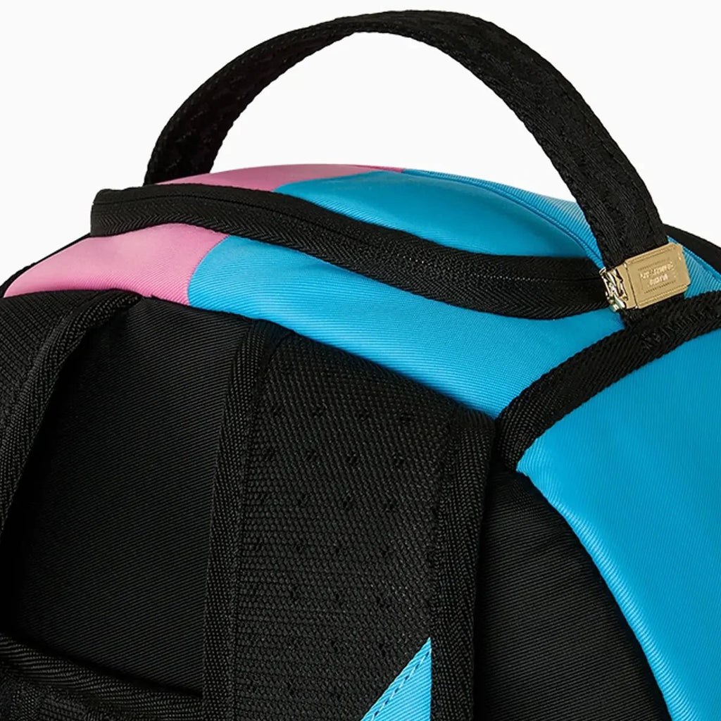 Mochila central Candy Clash Shark