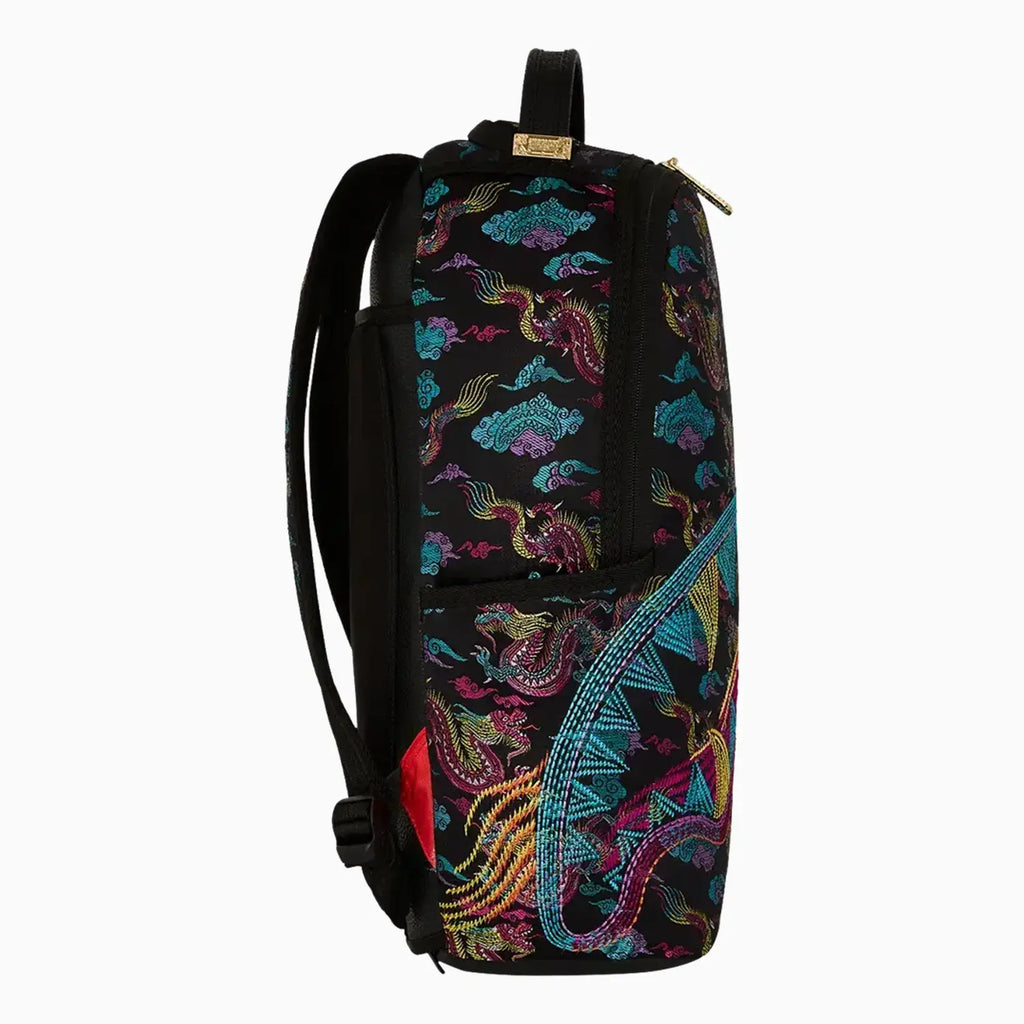 Mochila DLX con dragones bordados