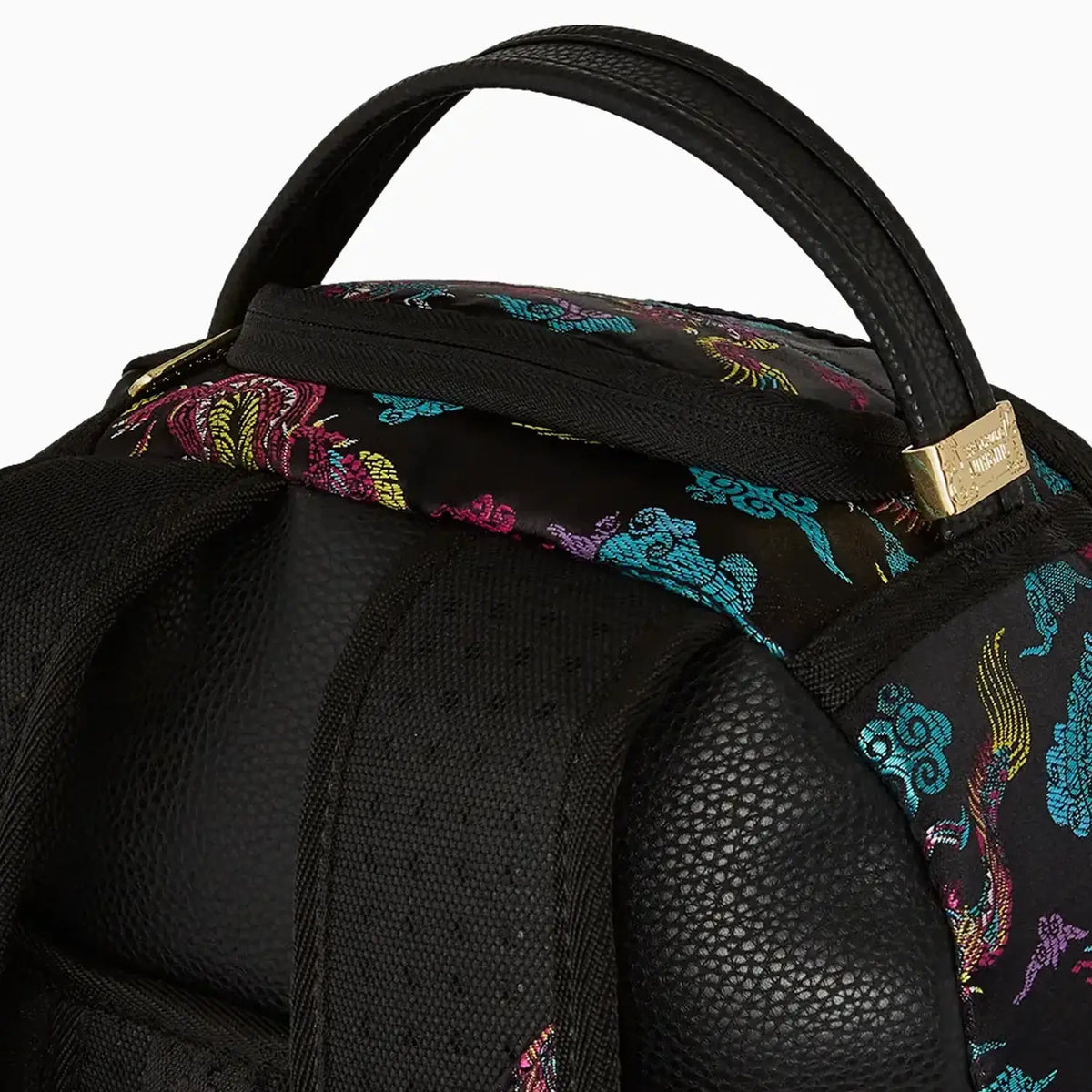 Mochila DLX con dragones bordados