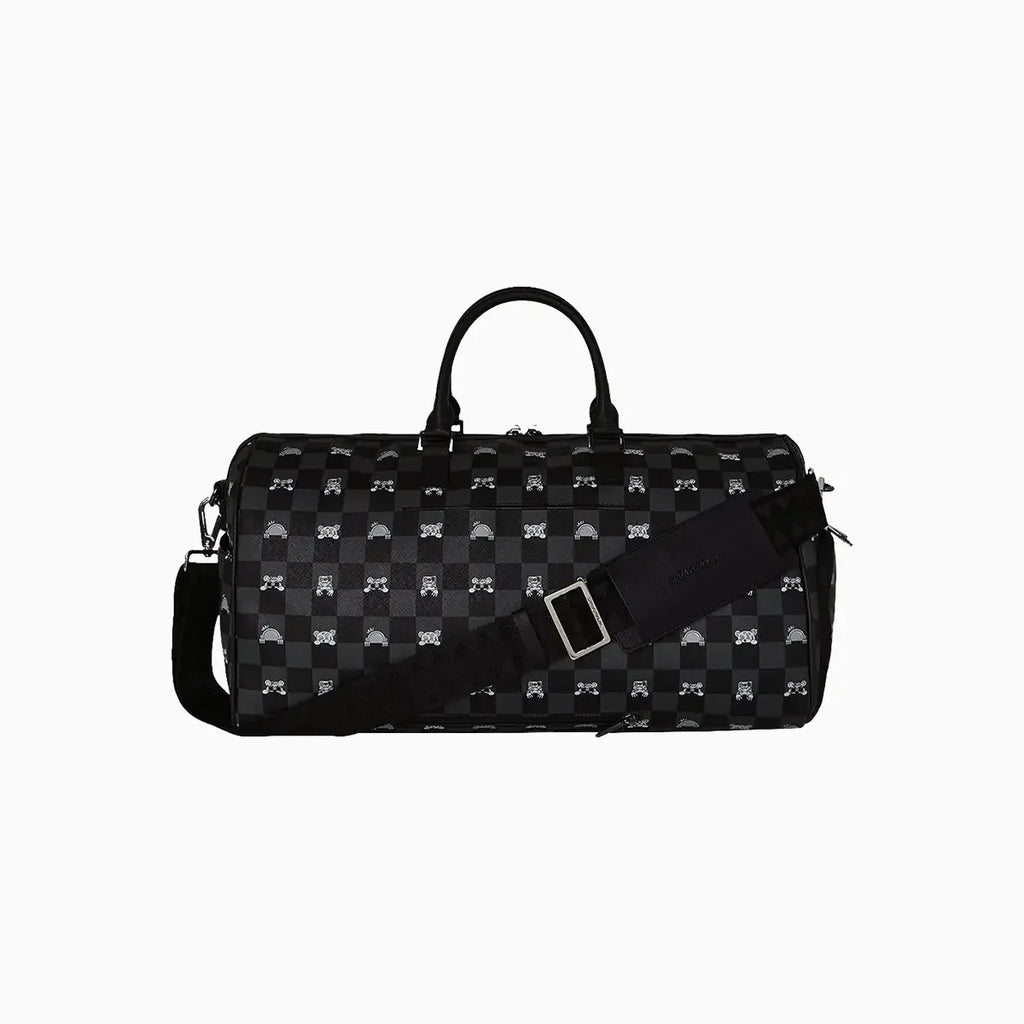 Bolsa de viaje tipo petate gris con estampado de personaje asomándose