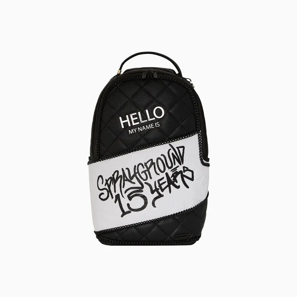 Bonjour, je m'appelle 15 Years, sac à dos matelassé.