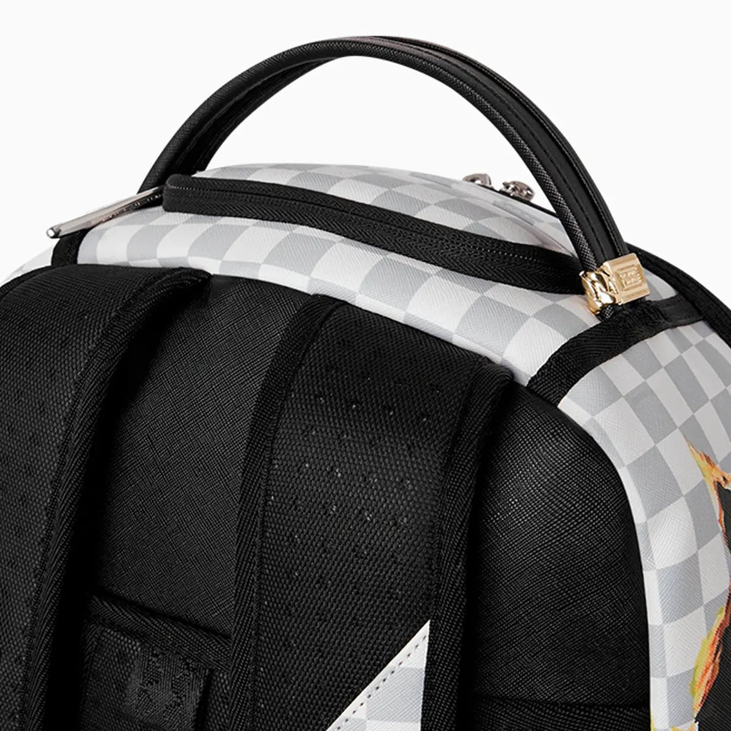 Revela la verdadera mochila