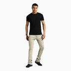 Pantalones vaqueros de hombre con corte apilado