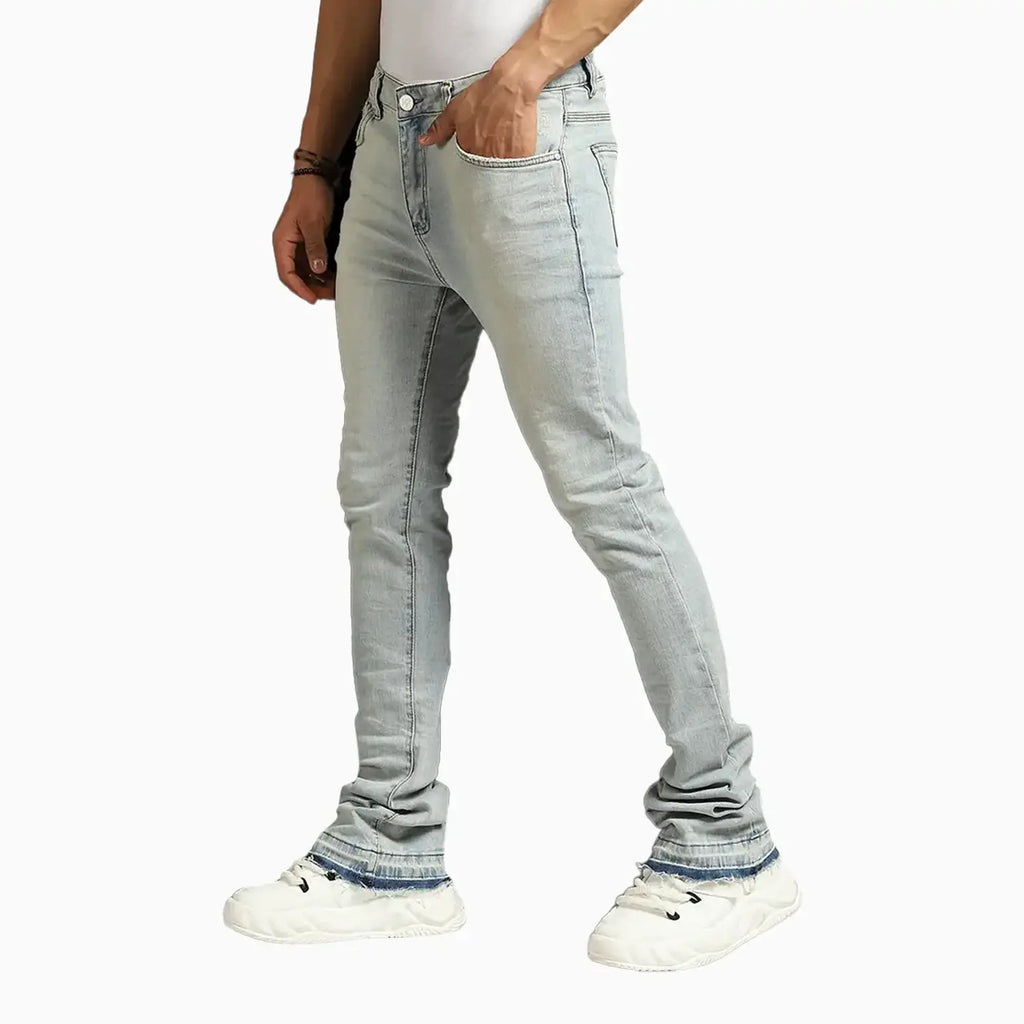 Pantalón ajustado de hombre