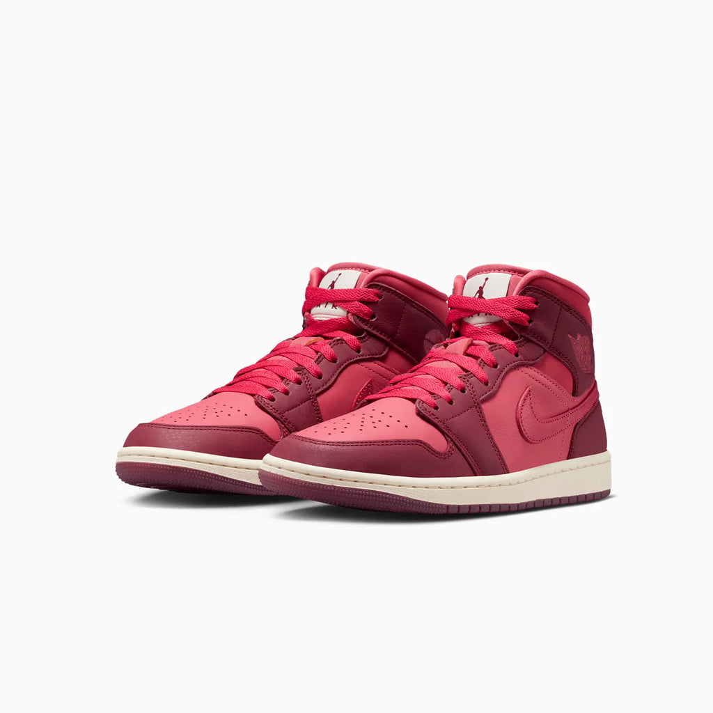 Jordan 1 Mid SE 'Día de San Valentín' para mujer